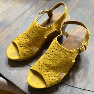 Mustard yellow maurices wedges